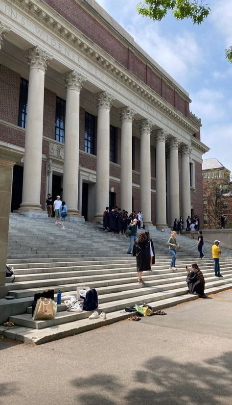 Boston University Campus Aesthetic, Prestigious School Aesthetic, University Lecture Aesthetic, Boston University Aesthetic, Boston University Campus, Campus Aesthetic, University Lectures, College Lifestyle, College Vision Board