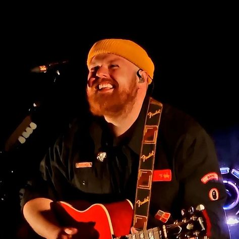 Tom Walker - Belfast, April 23rd 2024 💡 @iamtomwalker #tomwalker #tomwalkertour #tomwalkermusic #tomwalkerleavealighton #tomwalkerfan #tomwalkerjustyouandi #tomwalkerlive #tomwalkercover Tom Walker, Belfast