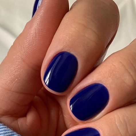 thegelbottleaus on Instagram: "Signature is an inky blue that’s perfect for autumn/winter. Opaque, creamy and deeply pigmented, there’s a hint of royal blue brightness to bring depth and regality 💙 . Nails by Brand Ambassador @gel.bymegan 😍 Shop via The House Of TGB Collection via the link in our bio 💅 . . . #thegelbottleinc #thegelbottleaus #teamtgb #tgb #gelnails #nailtech #gelbottle #nailtechs #gelbottle #autumnnails #tgbautumn #autumngelnails #autumn#tgbsignature #bluenails #inkybluenails #darkbluenails #bluemanicure #bluenailinspo" Royals Nails, Royal Blue Nails, Dark Blue Nails, Winter Manicure, Gel Nail Extensions, Shiny Nails, Autumn Nails, Make Me Up, Nail Games