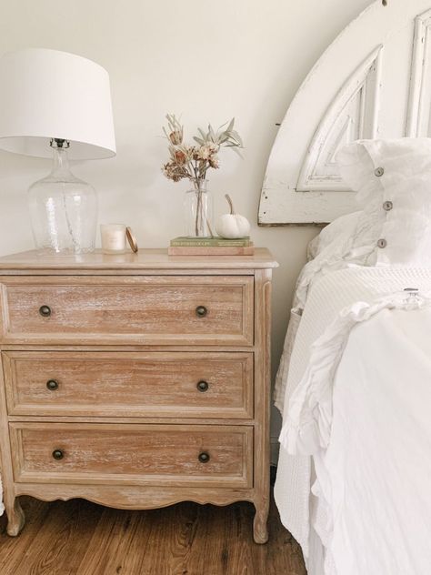 decorate nightstands for fall using simple items Natural Wood Nightstand Farmhouse, Decorating Nightstands, How To Decorate Nightstand, Nightstand Decor Ideas, Minimalist Fall Decor, Nightstand Decor, Fall Bedroom, Sarah Jane, Bedroom Night Stands