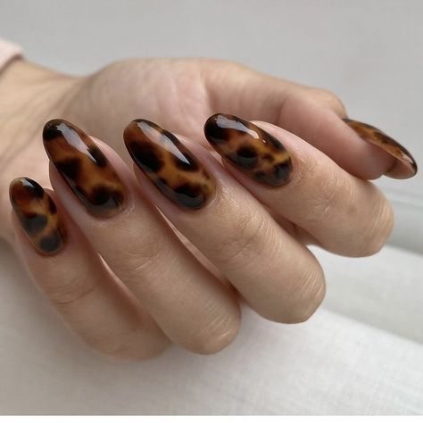 February Nail Designs, February Nails, Chocolate Hair, Glamour Uk, Minimal Nails, Her Nails, Designs Nail, Nail Swag, Gem Nails