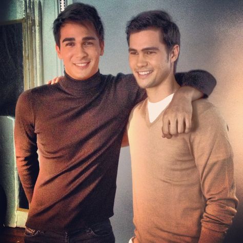 James and Phil Younghusband Phil Younghusband, Turtle Neck