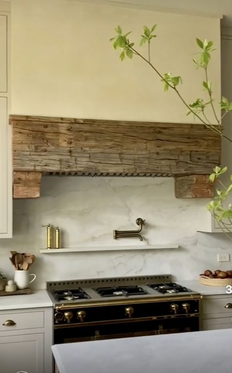 Tiny Cabin Kitchen, Rustic Industrial Kitchen, Kitchen Cooktop, Wood Range Hood, Kitchen Range Hood, Cabin Kitchens, Kitchen Hoods, Kitchen Stove, Cozy Kitchen