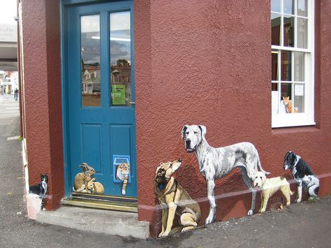 North Hobart Vet | Flickr - A vet's office in Australia sports some awesome artwork. Dog Boutique Ideas, Dog Boarding Ideas, Animal Rescue Ideas, Pet Store Ideas, Dog Portraits Art, Dog Cafe, Animal Mural, Dog Business, Amazing Street Art