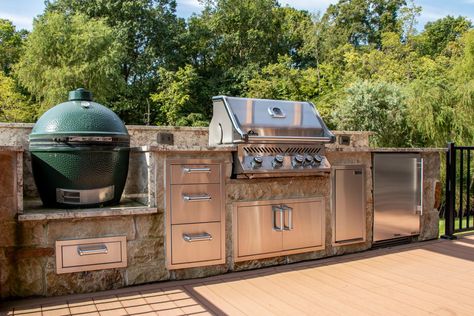 20 Best Outdoor Space Ideas - Heartlands Building Company Viking Kitchen, Outdoor Cooking Area, Patio Grill, Build Outdoor Kitchen, Outdoor Kitchen Appliances, Built In Bbq, Basic Kitchen, Kitchen Gallery, Outdoor Kitchens