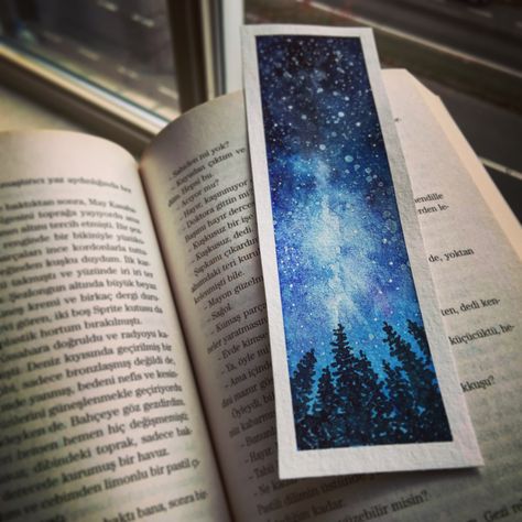 Galaxy Bookmark Watercolor, Galaxy Bookmark, Bookmarks Ideas, Bookmark Watercolor, Bookmark Ideas, Galaxy Book, Creative Bookmarks, Watercolor Tips, Watercolor Galaxy