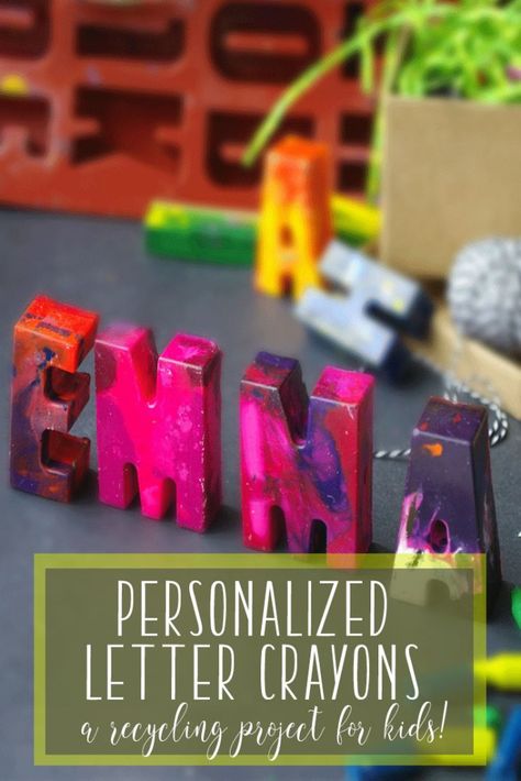 Crayon Activities, Crayons Artwork, Name Crayons, Market Day Ideas, Crayon Letter, Recycled Crayons, Crayon Crafts, Rainbow Names, Kids Rainbow