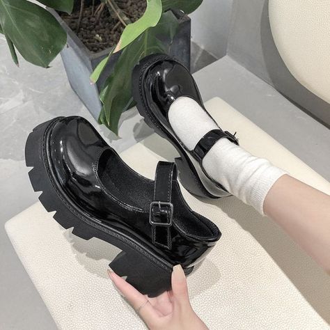 Sepatu Pump, Girls High Heel Shoes, Harajuku Shoes, Leather Shoes Women Flats, Vintage High Heels, Mary Jane Platform Shoes, Zapatos Mary Jane, Girls High Heels, Mary Jane High Heels