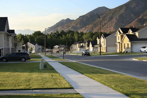 The neighborhood. A proto-typical middle-american neighborhood in the western Un , #ad, #typical, #middle, #neighborhood, #proto, #United #ad American House Aesthetic, Typical American House, Life In Usa, Empty Street, American Houses, American House, In The Town, The Neighborhood, American Dream