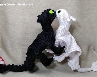 Toothless Love: Crochet Pattern, Light & Night Fury Toothless Pattern, Crochet Dragons, Crochet Toothless, Crochet Dragon Pattern, Baby Mobil, Toothless Dragon, Light Fury, Confection Au Crochet, Crochet Dinosaur