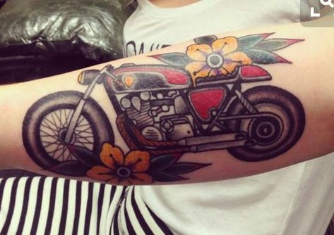 Biker Tattoo Designs 2 Traditional Motorcycle Tattoo, Motorbike Tattoo, Biker Tattoos Designs, Truck Tattoo, Motorcycle Tattoo, Motorcycle Tattoos, Biker Tattoos, Kunst Tattoos, Best Tattoos For Women