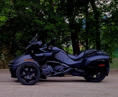 Vehicle Aesthetic, Three Wheel Motorcycles, 3 Wheel Motorcycle, Custom Trikes, Motorcross Bike, Can Am Spyder, They See Me Rollin, Dream Vehicles, Luxury Vehicles