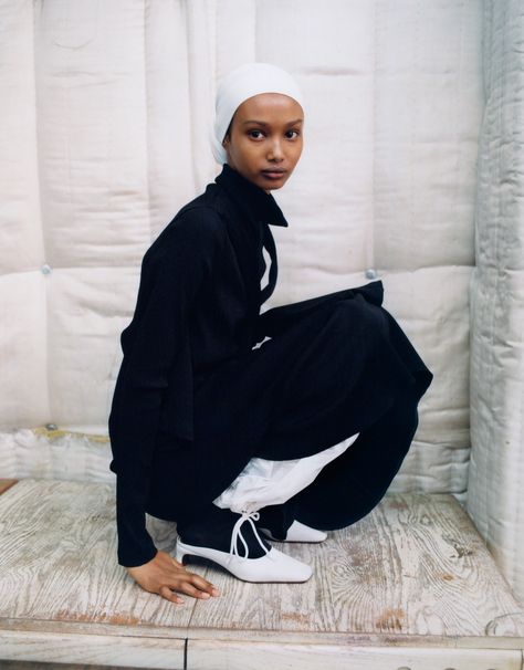 Ugbad Abdi: A new model, a new story, a new era Julia Sarr Jamois, Zoe Ghertner, High Waisted Slacks, I D Magazine, Art Partner, Mode Turban, Josephine Skriver, Magazine Editorial, New Face