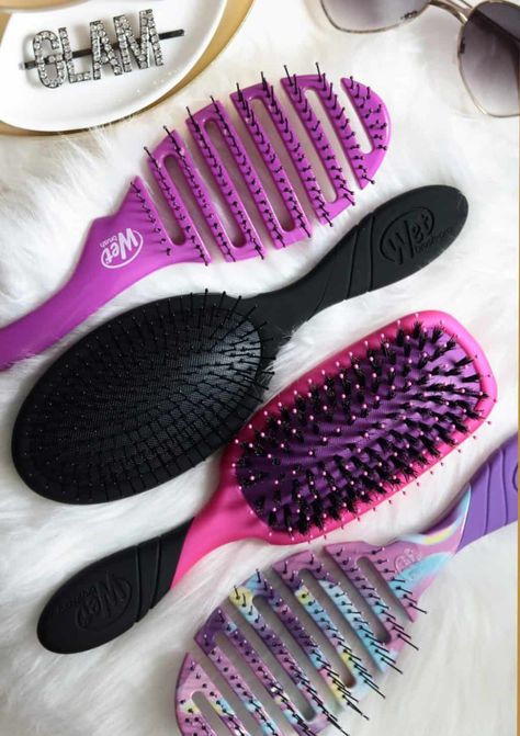 Wet Brush Aesthetic, Hair Brush Collection, Wet Hair Brush, Wet Brush Hairbrush, Best Detangling Brush, Disney Wet Brush, Black Wet Brush, Brush Guide, Best Hair Brush