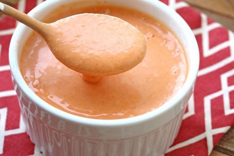 Creamy French Dressing - The Daring Gourmet Creamy French Dressing, Pollo Tropical, Creamy Chipotle Sauce, Chipotle Crema, Sandwich Sauces, Franchise Food, Cheeseburger Recipe, French Dressing, Chipotle Sauce