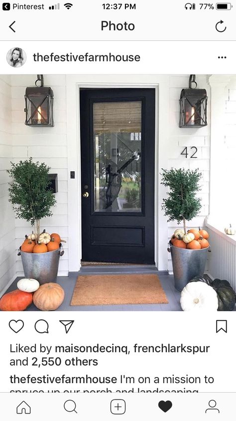 Orange Mums, Spring Porch Decor, Farmhouse Front Door, Fall Planters, Fall Front Porch Decor, Summer Porch, Front Door Entrance, Entry Way Design, Fall Front Porch