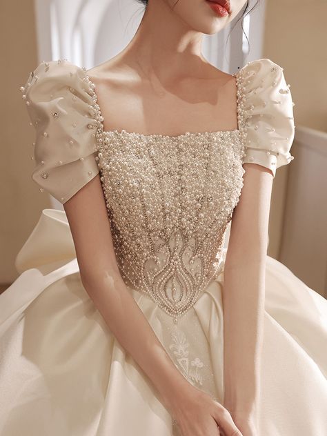 Wedding Dresses Long Sleeve, Pretty Wedding Dresses, Fancy Wedding Dresses, Dream Wedding Ideas Dresses, فستان سهرة, Fairytale Dress, Wedding Dress Sleeves, Modest Wedding Dresses, Long Wedding Dresses