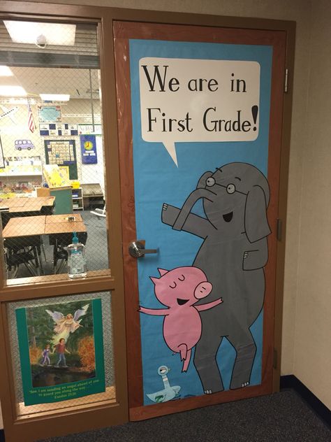 Elephant and Piggie by Mo Willems classroom door decoration Elephant And Piggie Classroom Decor, Mo Willems Classroom Theme, September Door Decorations Classroom, Kindergarten Classroom Door, Mo Willems Author Study, Mo Williams, Piggie And Elephant, Elephant And Piggie, Class Door