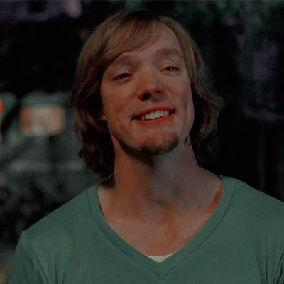 icon salsicha/shaggy. #scooby-doo Seth Green Scooby Doo, Shaggy Live Action Scooby Doo, Hot Shaggy From Scooby Doo, Shaggy Icons Scooby Doo, Matthew Lillard Scooby Doo, Shaggy Scooby Doo Live Action, Shaggy Live Action, Shaggy Aesthetic Scooby Doo, Shaggy Matthew Lillard