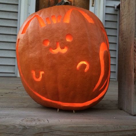 Freehand Pusheen pumpkin. Pusheen Pumpkin Carving, Pusheen Pumpkin, Pumpkin Carving Pattern, Cat Pumpkin Carving, Pumpkin Carving Stencil, Pumpkin Idea, Pumpkin Inspiration, Cute Pumpkin Carving, Scary Pumpkin Carving