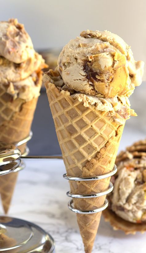 Peanut Butter Lovers Ice Cream Bakery Boutique, Honey Senpai, Scream 4, Butter Ice Cream, Reese's Pieces, Peanut Butter Ice Cream, Peanut Butter Candy, Best Smoothie Recipes, Healthy Food Facts