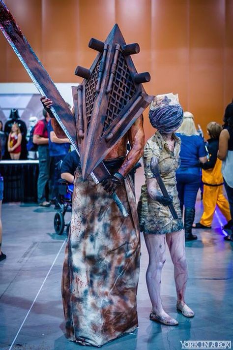 Silent Hill Cosplay, Pyramid Head, Crazy Stuff, Halloween 2022, Ghost Face, Silent Hill, Ghost Faces, Amazing Cosplay, Club Life