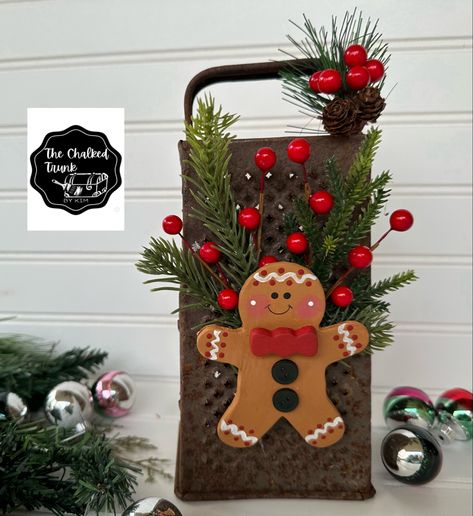 Upcycled Rusty Cheese Grater with gingerbread man for holiday home decor. Cheese Grater Christmas Decor, Diy Cheese Grater Crafts, Cheese Grater Crafts, Grater Crafts, Grater Ideas, Christmas Crafts Diy Gifts, Upcycle Crafts, Christmas Cheese, All Things Gingerbread