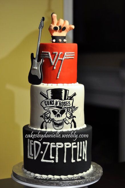 Another Rock n' Roll @Robin Nichole  THIS WOULD BE CUTE FOR GROOM CAKE BUT WITH HIS KINDA MUSIC ON IT LOVE THE CAKE TOPPER Festa Rock Roll, Bolo Musical, Rock And Roll Birthday, Music Cakes, Music Cake, Rock N Roll Party, 40th Cake, Rock Cake, Rock Wedding