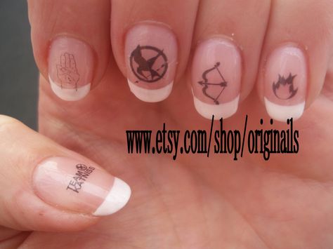 Hunger games nail tattoos. £3.00, via Etsy. Hunger Games Crafts, Hunger Games Nails, Hunger Games Party, Nail Tattoos, Gaming Tattoo, Nail Tattoo, Cute Nail Designs, Nail Art Diy, Nail File