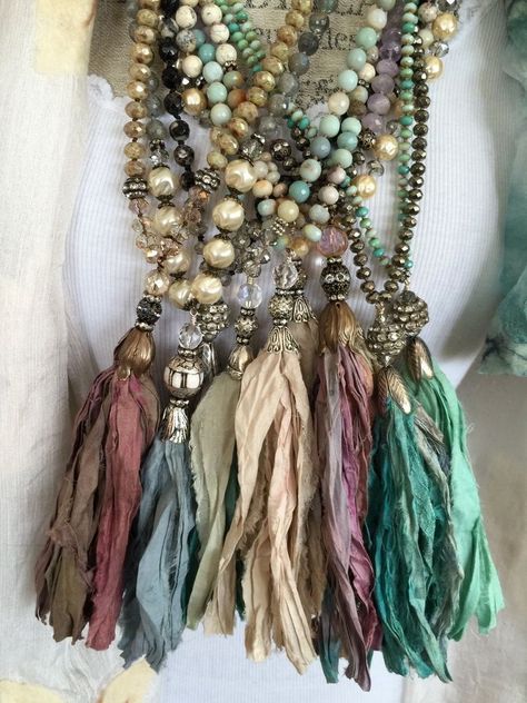 Boho Styl, Sari Ribbon, Silk Jewelry, Ribbon Jewelry, Fiber Jewelry, Boho Glam, Tassel Jewelry, Textile Jewelry, Sari Silk