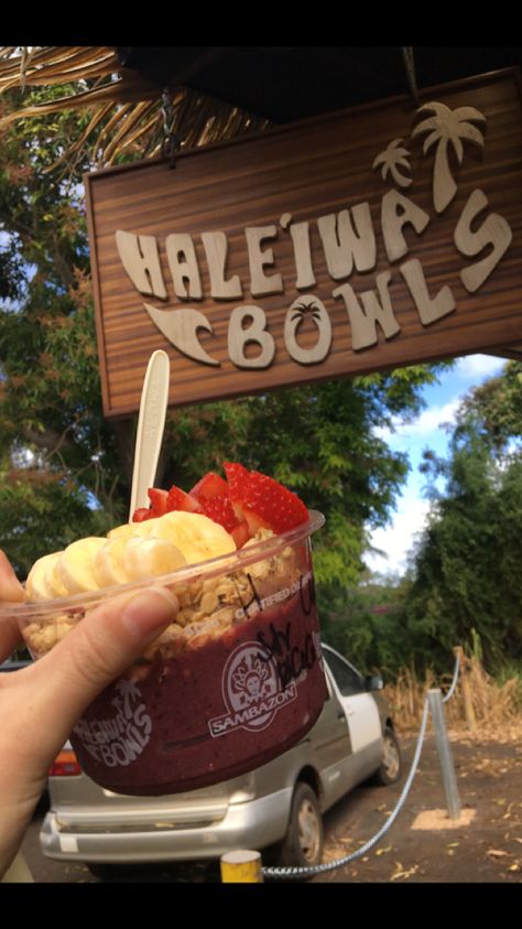 Haleiwa Bowls Oahu, HI Hawatchee Bowl, Haleiwa Bowls, Hawaii Poke Bowl Aesthetic, Playa Bowl Acai Recipe, Acai Bowl On The Beach, Coconut Dream, Hawaiian Tropic, Smoothie Bowl, Japanese Food