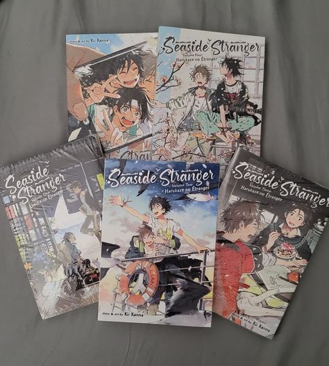 Manga Series Book, Manga Book Cover, Manga Shelving, Seaside Stranger, Cover Manga, Books Manga, Anime Bedroom Ideas, Manga Box Sets, Manga Recommendations