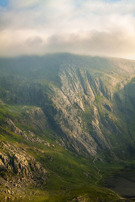 The Glyderau (a Welsh plural form, also known in English as the Glyders) are a mountain group in Snowdonia, North Wales. The name derives from the highest peaks in the range, Glyder Fawr and Glyder Fach. Welsh Aesthetic, Welsh Mountains, Wales Mountains, Great Scott, Snowdonia, North Wales, Places Of Interest, Great British, British Isles