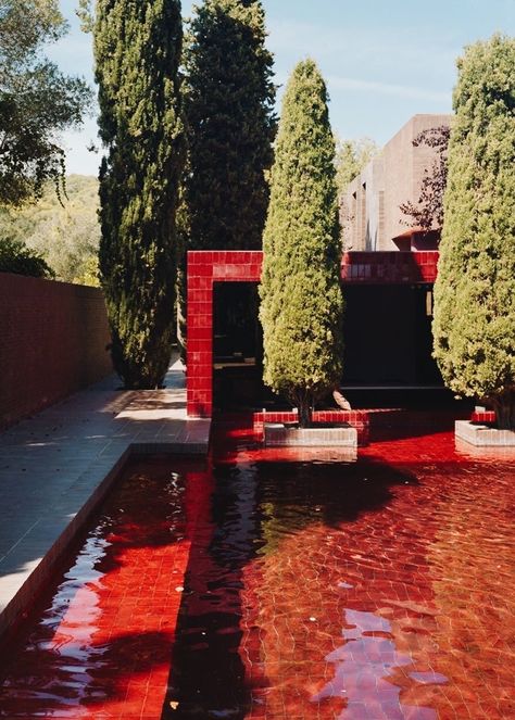 Red Pool, Ricardo Bofill, Architecture Mapping, Red Water, Marmaris, Pool Tile, Garden Pool, Art Architecture, Dream Spaces