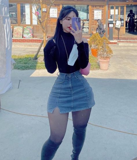 Thick Body Outfits Dresses, Slim Thick Outfit Aesthetic, Slim Thick Body Reference Aesthetic, Slim Thick Body Reference Petite, Thick Body Outfits, Aesthetic Dress, Body Outfit, Aesthetic Grunge Outfit, Swag Girl Style