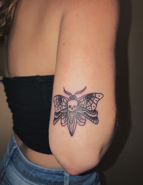 Moth Tattoo Above Elbow, Moth Tattoo Placement Ideas, Deathmoth Tattoo, Moth Tattoo Placement, Deaths Head Moth Tattoo, Hippie Tattoos, Halloween Tattoos Sleeve, Tattoos 2024, Tatts Ideas