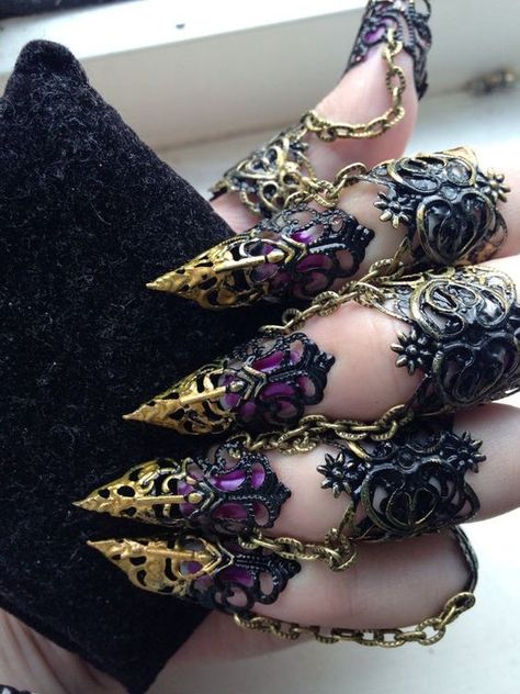 Claw Rings, Armor Cosplay, Claw Ring, Gold And Purple, Magical Jewelry, Hand Jewelry, Fantasy Jewelry, Gothic Jewelry, Fantasy Clothing