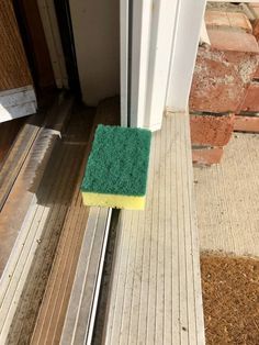 Hack for Cleaning Inside Sliding Window and Door Tracks : 4 Steps (with Pictures) - Instructables How To Clean Slider Door Tracks, Deep Cleaning Schedule, Cleaning Window Tracks, Spring Cleaning Challenge, Cleaning Windows, Clean Patio, Cleaning Challenge, Cleaning Buckets, Slider Door