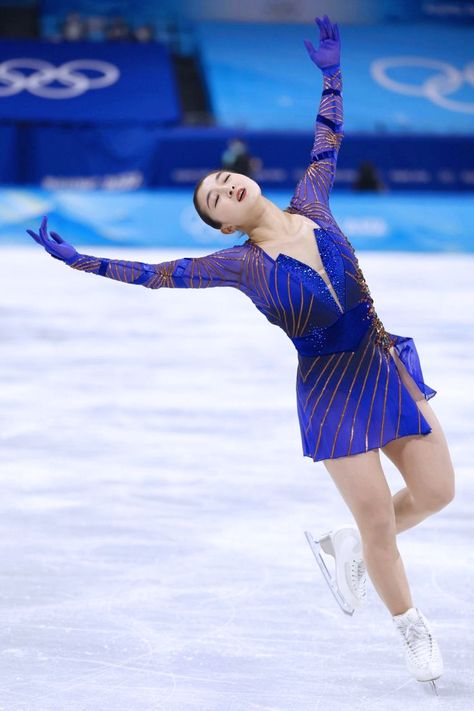 Kaori Sakamoto, Alex Evans, Ice Skaters, Ice Dance, Ice Breakers, Skating Dresses, Figure Skater, Hall Of Fame, Ice Skating