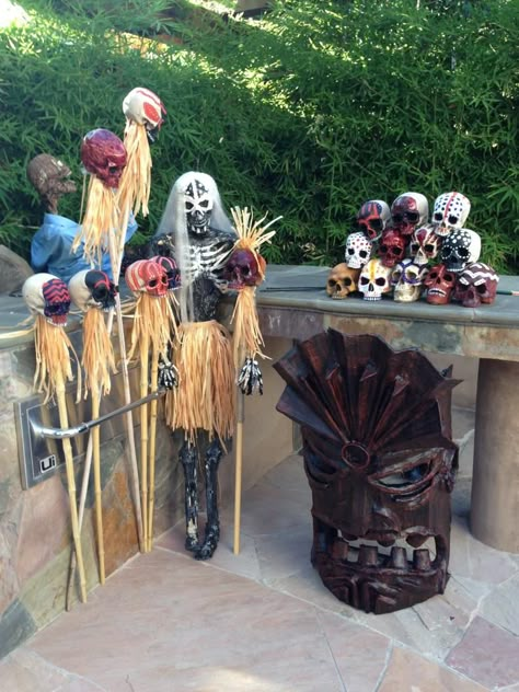 Witch Doctor Halloween Decorations, Witch Doctor Decorations, Swamp Witch Halloween Decor, Voodoo Halloween Decorations, Voodoo Staff, Voodoo Aesthetic, Halloween In New Orleans, Voodoo Swamp, Tiki Halloween