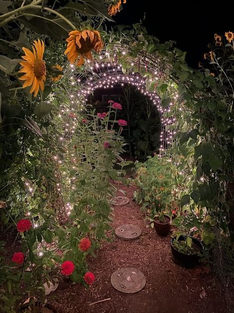 Tiny Secret Gardens | My friends magical garden | Facebook Woodland Centerpiece, Design A Garden, Witchy Garden, Creative Garden Decor, Sacred Garden, Goth Garden, Small Garden Ideas, Future Garden, Garden Small