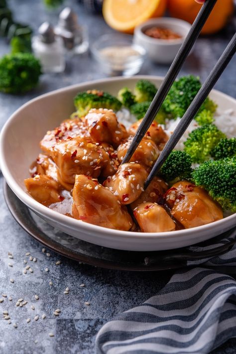 Healthy Orange Chicken Recipe, Healthy Orange Chicken, Easy Orange Chicken, Orange Chicken Recipe, Pan Fried Chicken, Healthy Swaps, Christmas Punch, Freshly Squeezed Orange Juice, Boneless Skinless Chicken Thighs