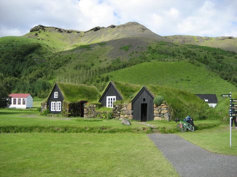 Traditional Icelandic Village Iceland Homes, Iceland Village, Icelandic Houses, Iceland Architecture, Iceland Elf Houses, Viking Village Iceland, Iceland Glacier, Comfort Place, Beauty Places