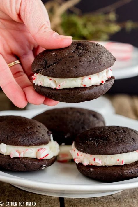 Chocolate Whoopie Pies with Peppermint Whipped Filling Cookie Sandwiches Peppermint Whoopie Pies, Chocolate Mini Cakes, Candy Cane Dessert, Sandwich Cookies Filling, Peppermint Recipes, Chocolate Whoopie Pies, Marshmallow Buttercream, Peppermint Marshmallows, Whoopie Pie