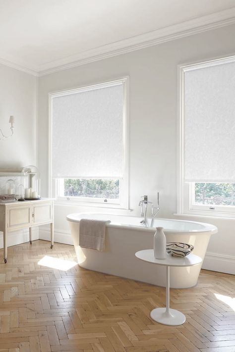 White PVC waterproof roller bathroom blinds in a large traditional bathroom Blinds In Bathroom, Bathroom Shutters, Black Blinds, Room Blinds, Madrid Apartment, Become Popular, White Blinds, Best Blinds, Bathroom Blinds