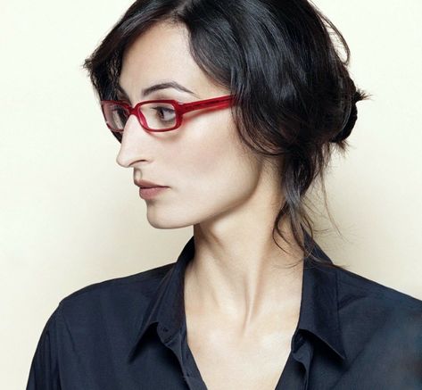 Women Big Nose, Cute Glasses For Women, Unique Noses, Glasses Inspo, Glasses Frames For Women, Flat Nose, Big Nose, Cute Glasses, Big Noses