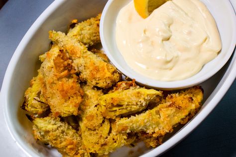 Baked Artichoke Hearts, Fried Artichoke Hearts, Railroad Wife, Artichoke Heart Recipes, Lemon Garlic Aioli, Fried Artichoke, Baked Artichoke, Lemon Aioli, Garlic Aioli