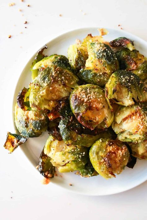 Honey Sriracha Brussel Sprouts, Balsamic Vinegar Recipes, Brussel Sprout Recipes Roasted, Roasted Sprouts, Potato Wedges Baked, Sprouts Recipe, Roasted Brussel, Roasted Brussels Sprouts, Brussels Sprouts Recipe