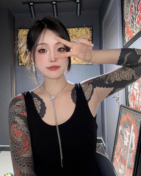 大西 (@dx.daxi) • Instagram photos and videos Asian Girl Tattoo, Female Yakuza, Yakuza Girl, Yakuza Tattoo, Tattoo Project, Girl Tattoo, Bad Girl, Girl Tattoos, Asian Beauty