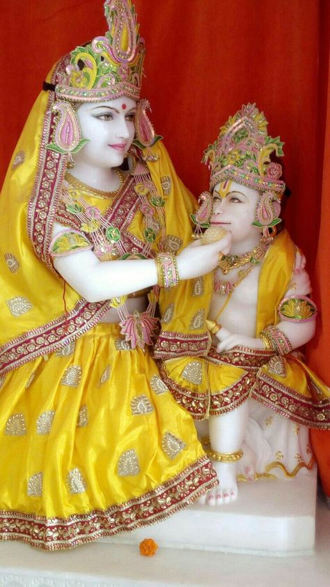 Hanuman Ji with mother Anjani. Hanuman With Mother, Balaji Sarkar, Hanumanji Tattoo, Shri Hanuman Ji, Bal Hanuman, Jay Hanuman, Hanuman Ji Wallpapers, Saraswati Goddess, Hanuman Chalisa